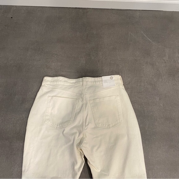 H&M‎ High Waisted Mom Jeans White 16 - Picture 6 of 7